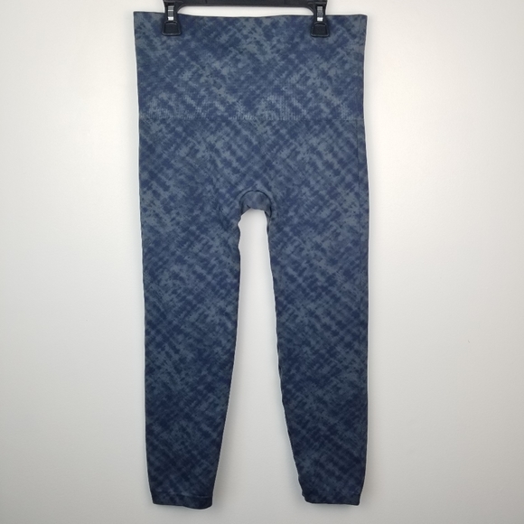 SPANX Look at Me Now seamless blue tie dye crop leggings 1X - Picture 2 of 15